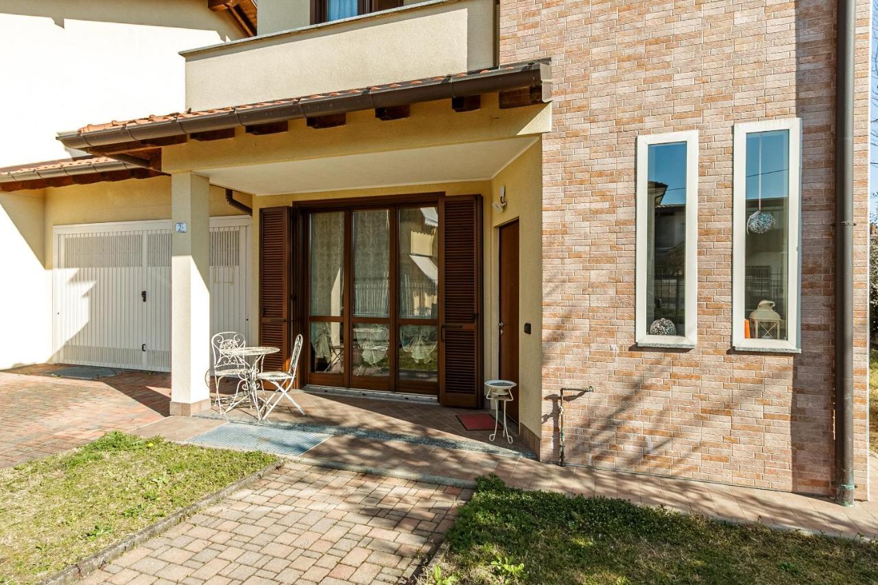 Le Quattro Stelle Villa Cardano Al Campo Extérieur photo