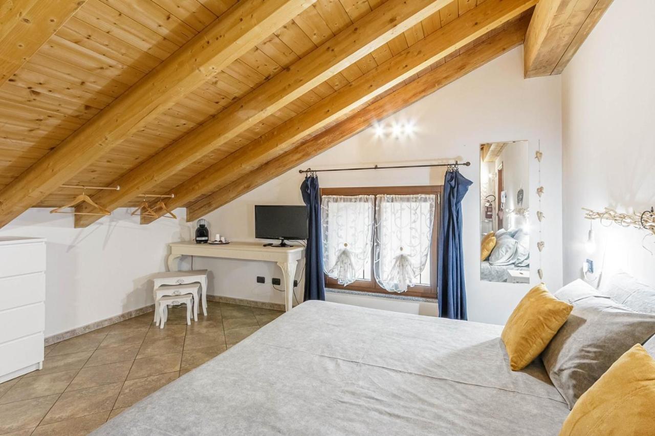 Le Quattro Stelle Villa Cardano Al Campo Extérieur photo