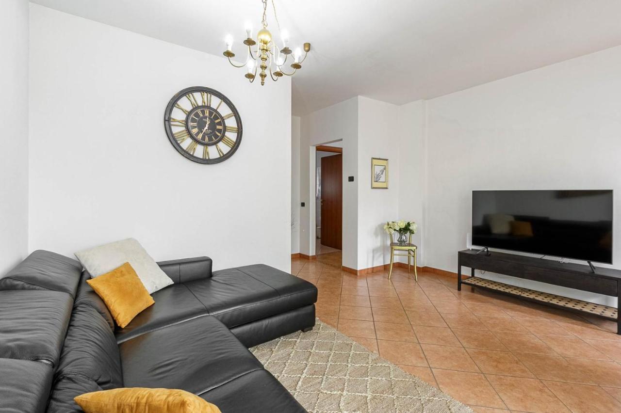 Le Quattro Stelle Villa Cardano Al Campo Extérieur photo